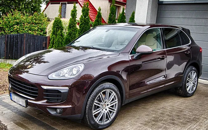 porsche Porsche Cayenne cena 85000 przebieg: 440000, rok produkcji 2015 z Łeba